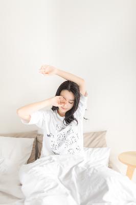 阴部上面毛毛的地方肉太多